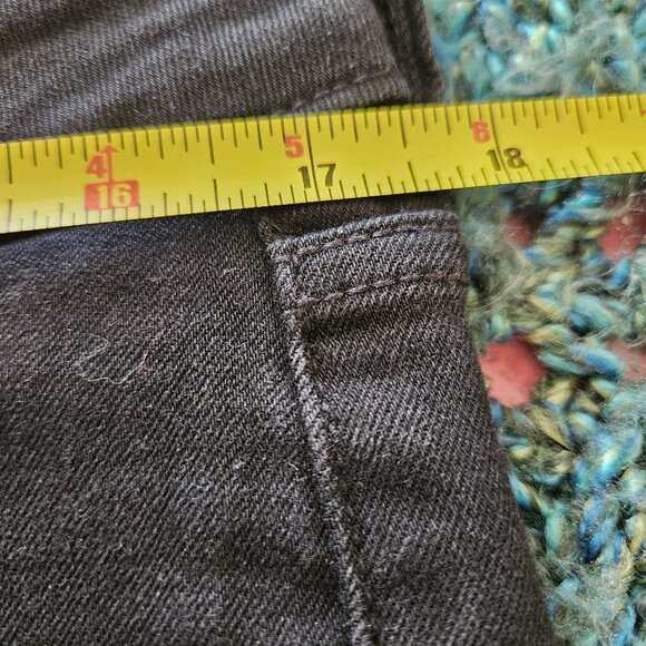 SOLD Old Navy Rockstar Super Skinny Low Rise Jeans - Picture 4 of 6